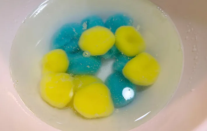 冷水で締めている画像（撮影：エニママ）