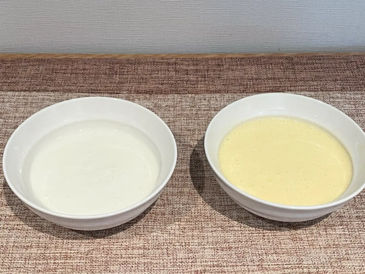 2種類のホットケーキの生地を並べた写真(撮影:grapeフード編集部)