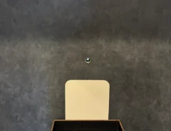 ブックエンドの活用写真（撮影：grapeライフハック編集部）