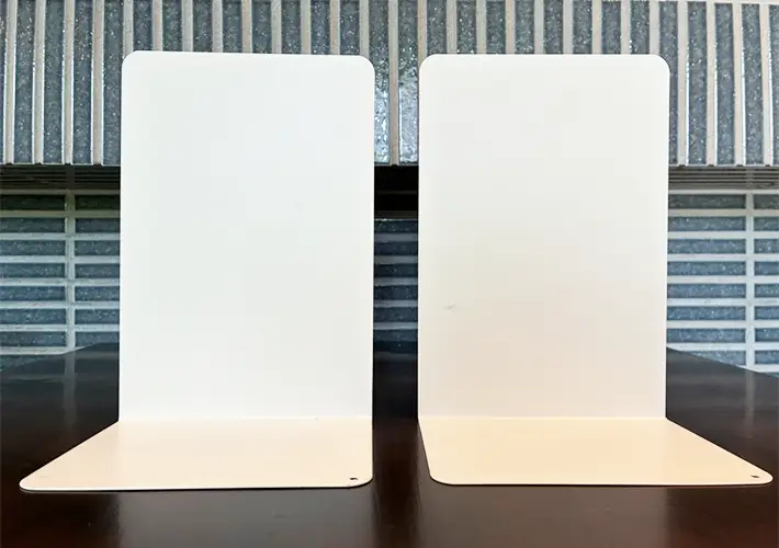 ブックエンドの活用写真（玄関の写真（撮影：grapeライフハック編集部）