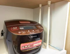 つっぱり棒の活用写真（撮影：grapeライフハック編集部）