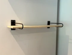 U型ブラケットの画像