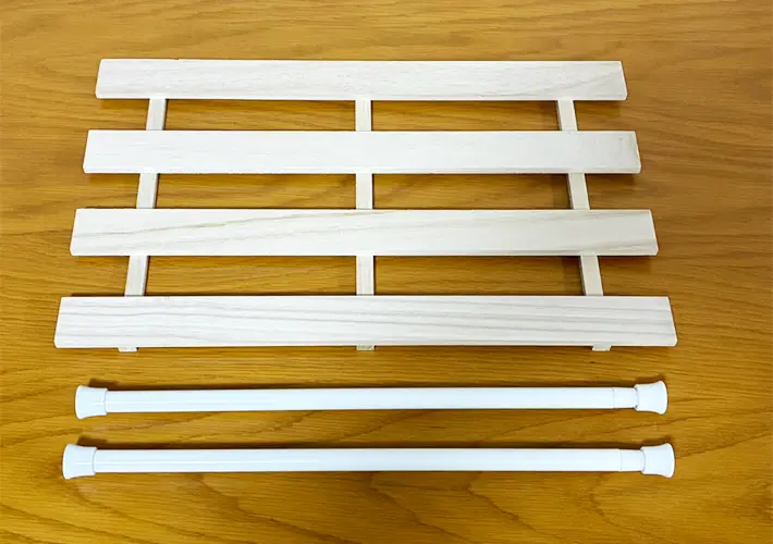 つっぱり棒とすのこの活用写真（撮影：grapeライフハック編集部）