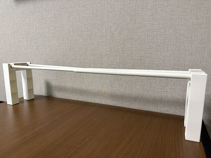 つっぱり棒用スリッパラックの画像