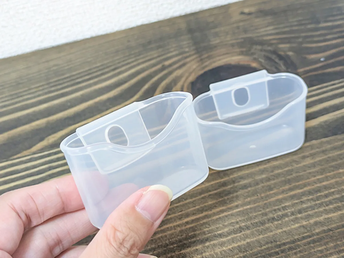 『ペン立て用ポケット２Ｐ』の写真（撮影：ワード）