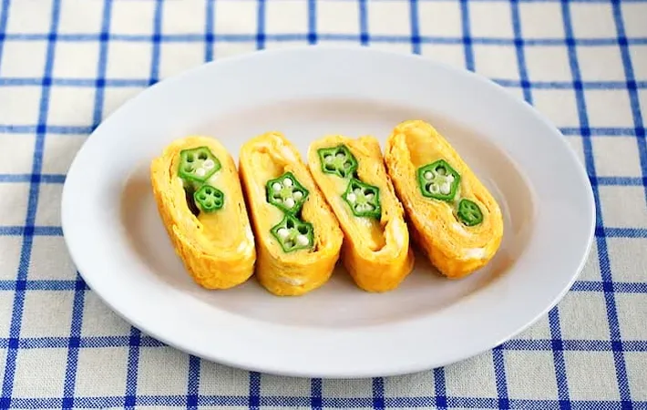 『まるごとオクラの玉子焼き』の完成写真（撮影：小泉明代）