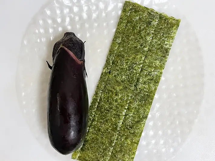 ライスペーパー、ナス、焼き海苔の写真（撮影：grapeフード編集部）
