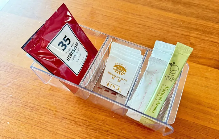 『DAISO 高さ調節できるトレー（3段）』の使用写真（撮影：ワード）