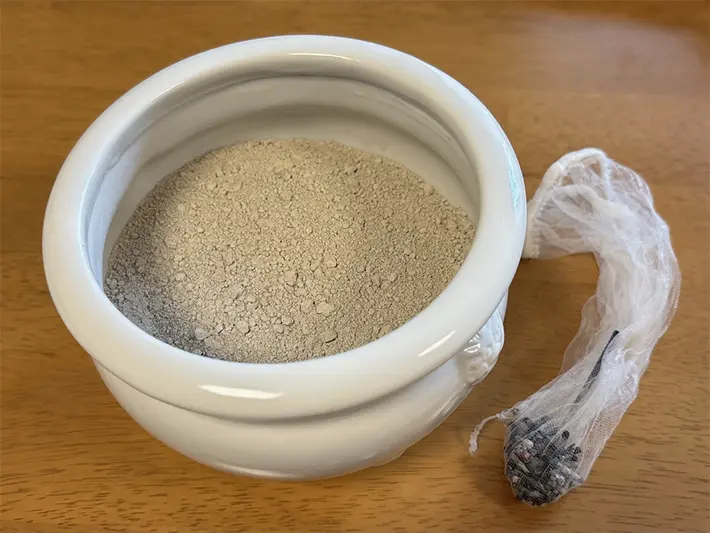 線香の燃え残りの写真（撮影：grapeライフハック編集部）
