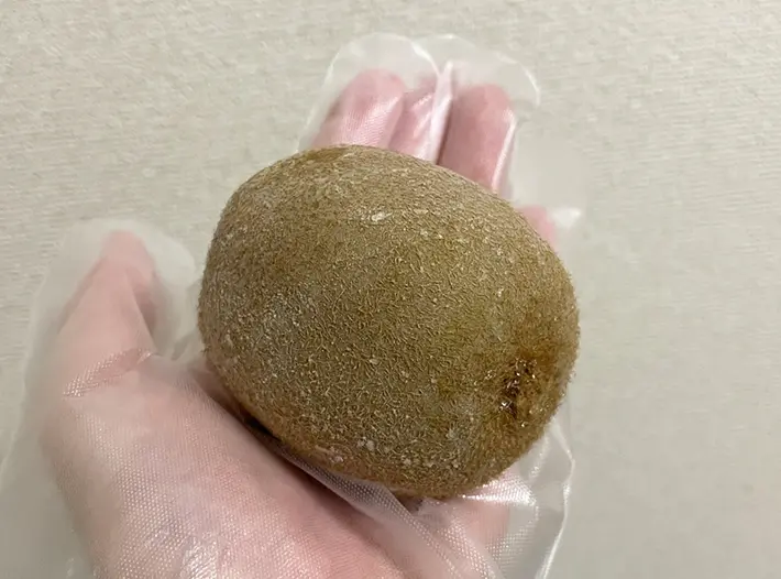 凍ったキウイの写真（撮影：grapeフード編集部）