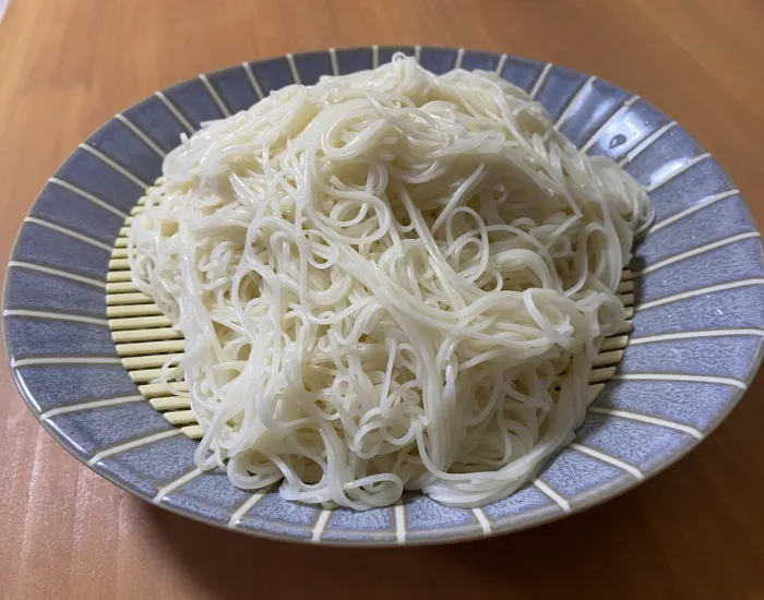 ゆでたそうめんの写真