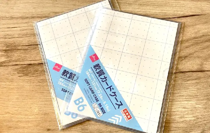 軟質カードケースの商品画像（撮影：キジカク）