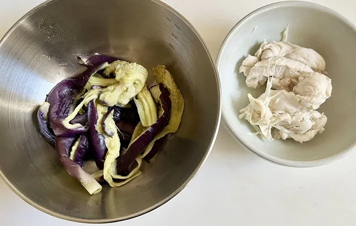 レンジ加熱したナスと鶏ささみの画像（撮影:エニママ）