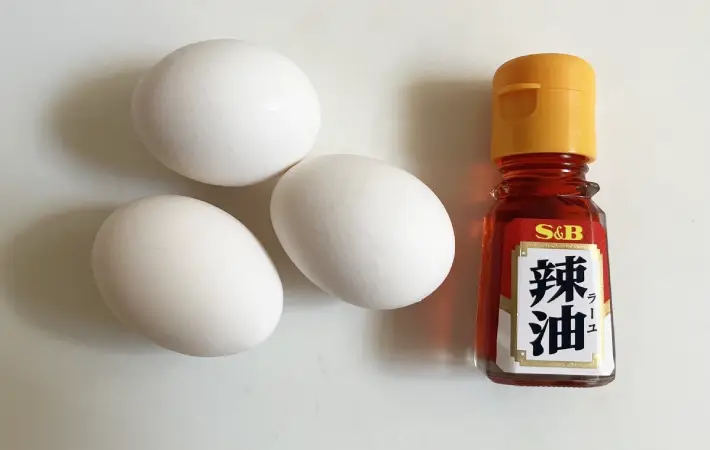 卵とラー油の画像（撮影：エニママ）