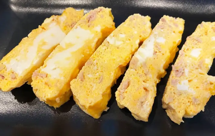 切った玉子焼きの画像（撮影：エニママ）