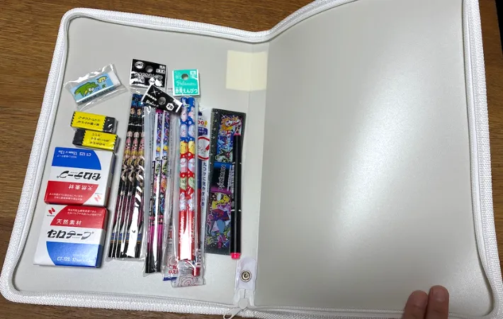鉛筆などの文房具ストックを入れた画像（撮影：エニママ）