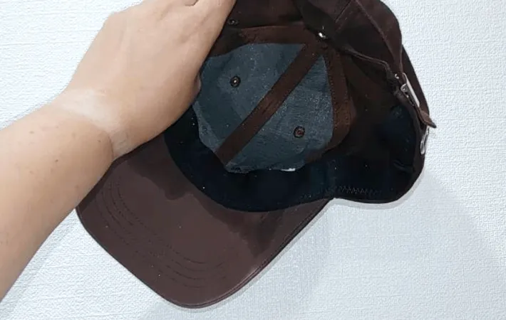テープを貼っていない部分の内側の画像（撮影：エニママ）