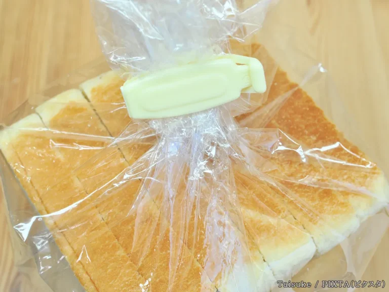 食品保存クリップとパンの写真