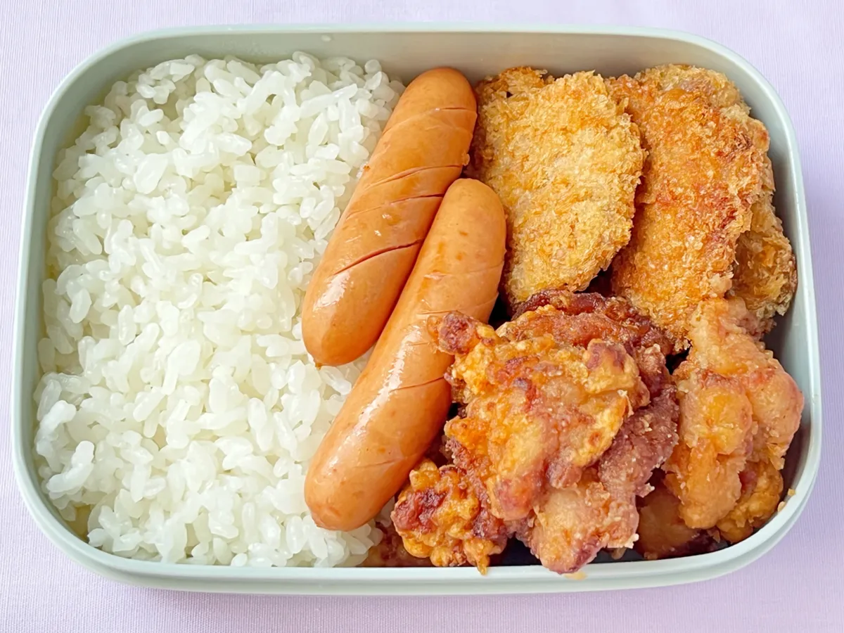 茶色い弁当の写真