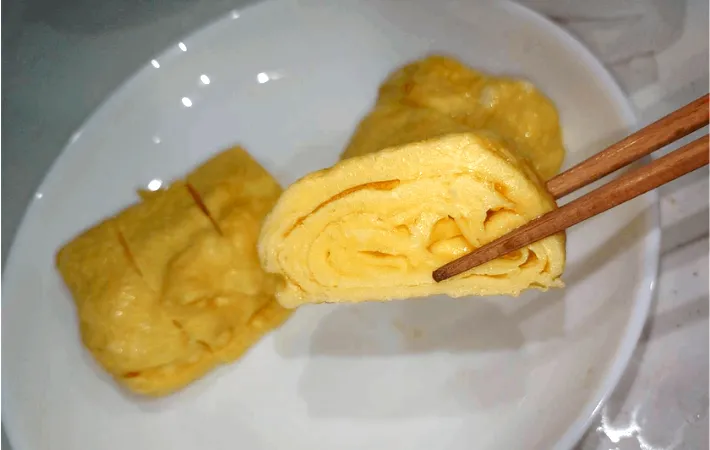 カットした玉子焼きの画像（撮影：エニママ）