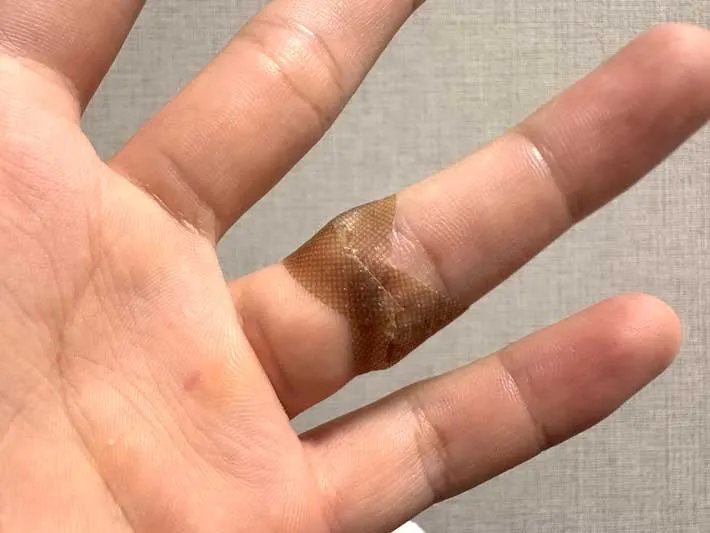 絆創膏の画像