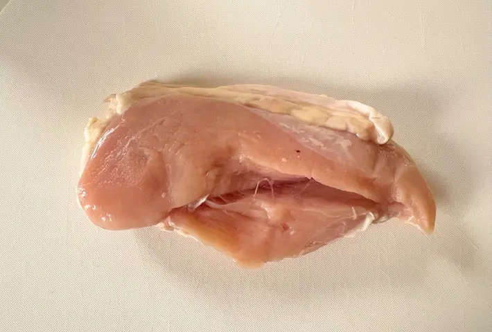 鶏むね肉の画像（撮影：エニママ）