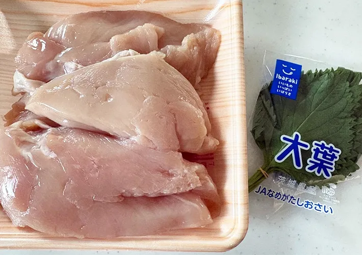 鶏むね肉と大葉の画像（撮影:エニママ）　