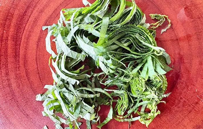 千切りにした大葉の画像（撮影:エニママ）　