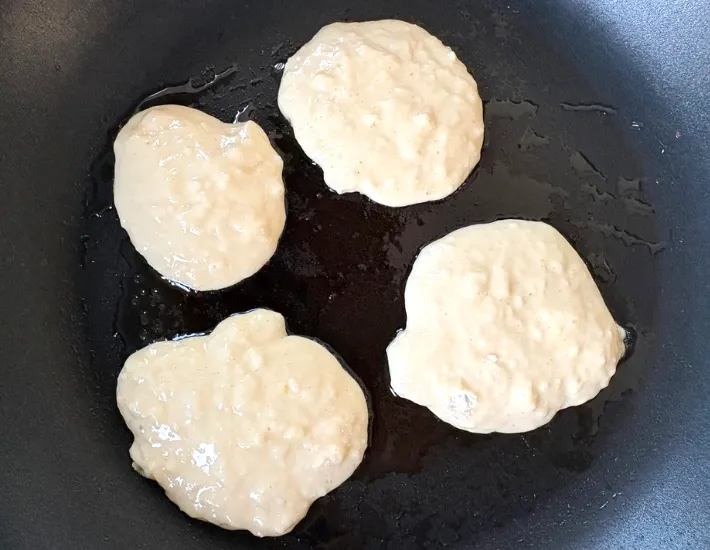 生地を流し入れた画像（撮影：エニママ）