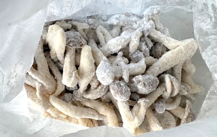 片栗粉をまぶした画像（撮影：エニママ）