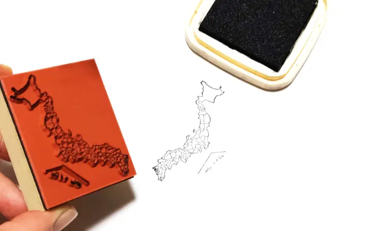 『日本地図スタンプ』の印影の画像（撮影：エニママ）