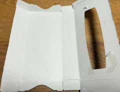 ティッシュの空き箱