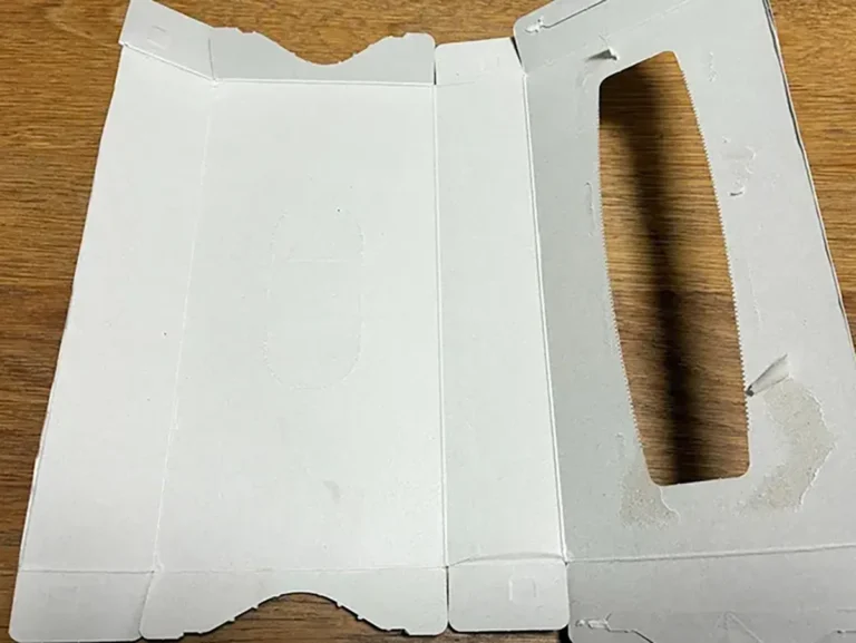 ティッシュの空き箱