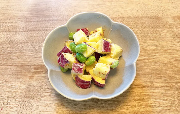 さつまいもと枝豆のデリ風サラダの完成画像（撮影:エニママ）