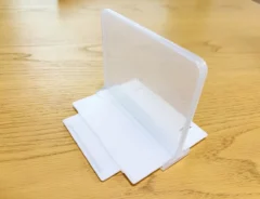 『ダイソー 引き出し用仕切りワイド』の写真（撮影：ワード）
