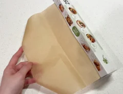 クッキングシートの写真（撮影：grapeライフハック編集部）