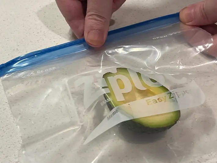 アボカドの保存方法の写真（撮影：grapeフード編集部）