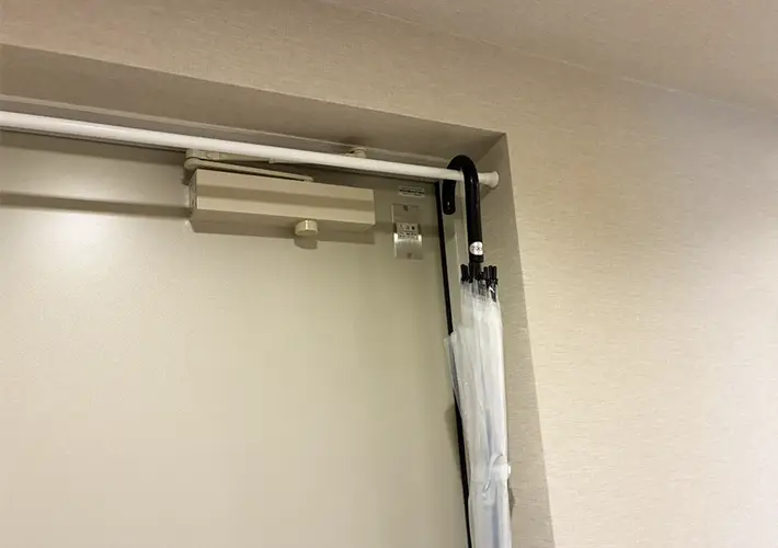 玄関の傘収納の写真（撮影：grapeライフハック編集部）