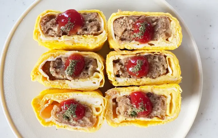 ハンバーグ入り玉子焼きの断面画像（撮影：エニママ）