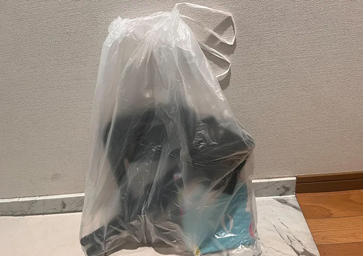 『ひも付きロール式ゴミ袋30枚：20L』の活用写真（撮影：ワード）