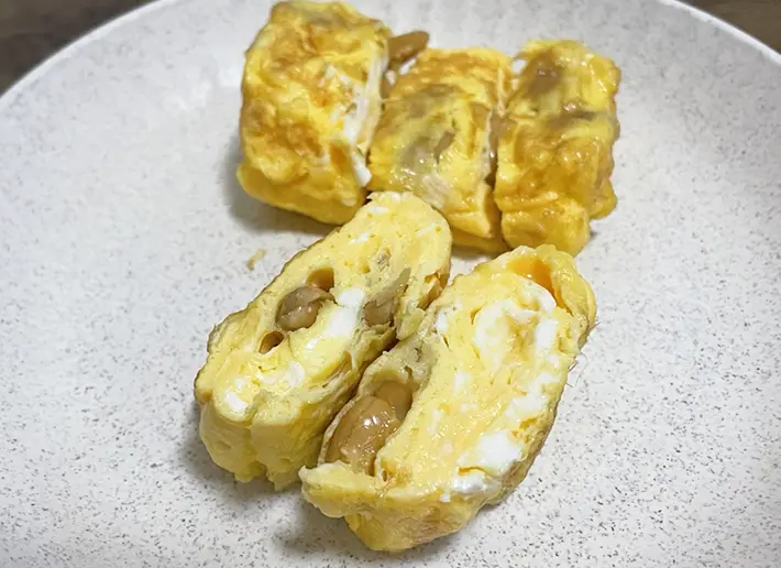 ピーナッツ入り玉子焼きの写真（撮影：grapeフード編集部）