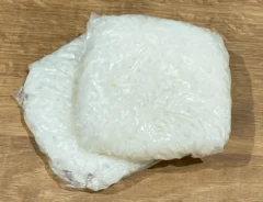 ラップに包んだご飯の写真（撮影：grapeフード編集部）