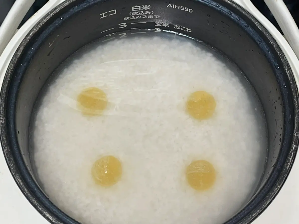 ご飯を炊く写真（撮影：grapeフード編集部）