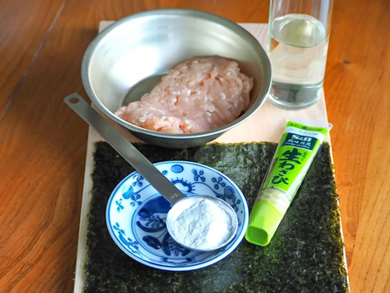 『鶏むね海苔巻きつくね』の材料の写真