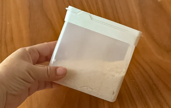 『揉んでほぐせる調味料ストッカー』の使用写真（撮影：ワード）