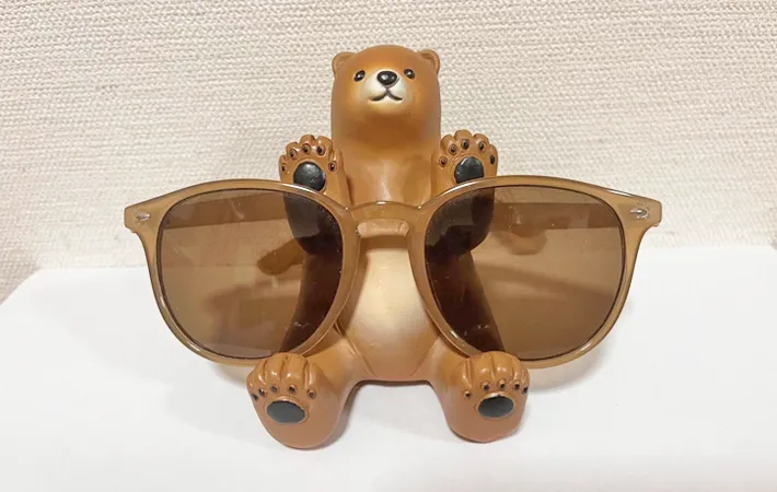 『DAISO クマのアニマルホルダー』の使用写真（撮影：ワード）