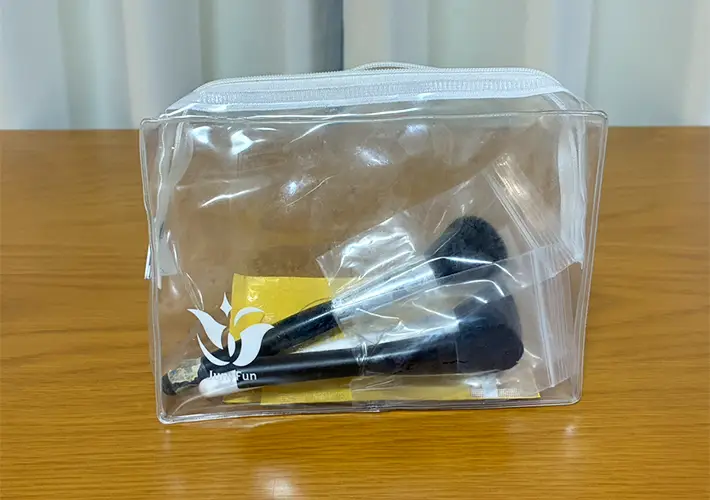 ミニジップ袋の活用写真（撮影：grapeライフハック編集部）