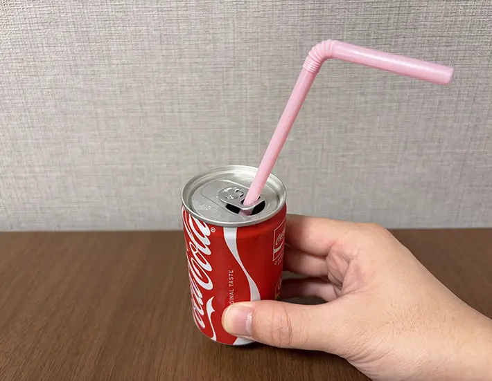 缶の飲み物の画像