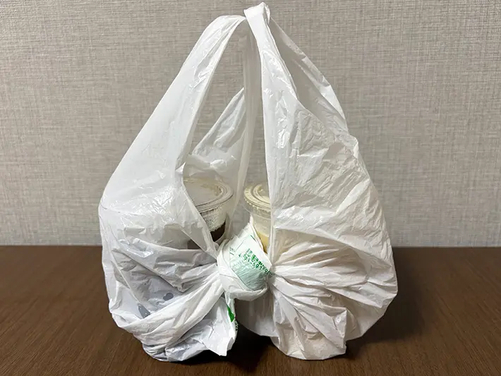 カップコーヒーの画像