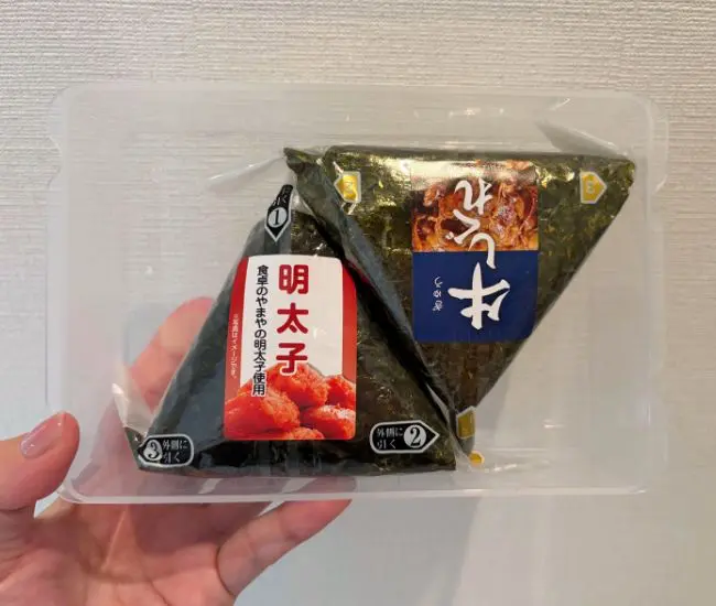おにぎりを収納した様子（撮影：grapeライフハック編集部）
